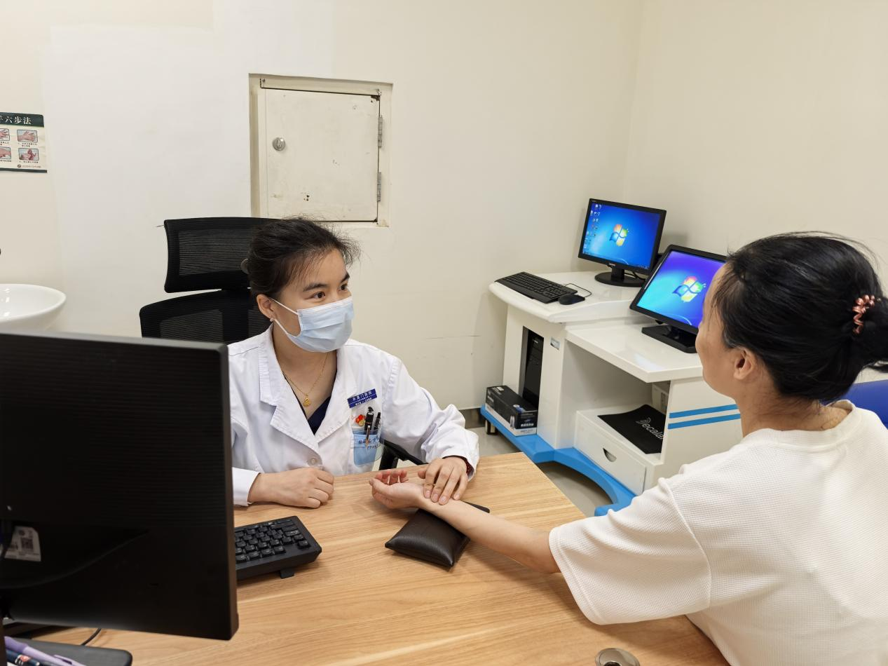 中西结合疗心疾，精神科简文佳仁心照亮精神疾病患者康复之路